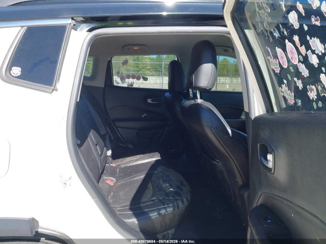 Продажа на аукционе авто 2018 Jeep Compass Latitude 4x4, vin: 3C4NJDBB0JT144659, номер лота: 45076684