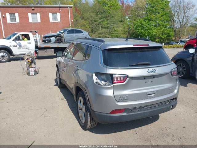 Продаж на аукціоні авто 2018 Jeep Compass Latitude 4x4, vin: 3C4NJDBB4JT456211, номер лоту: 45076725