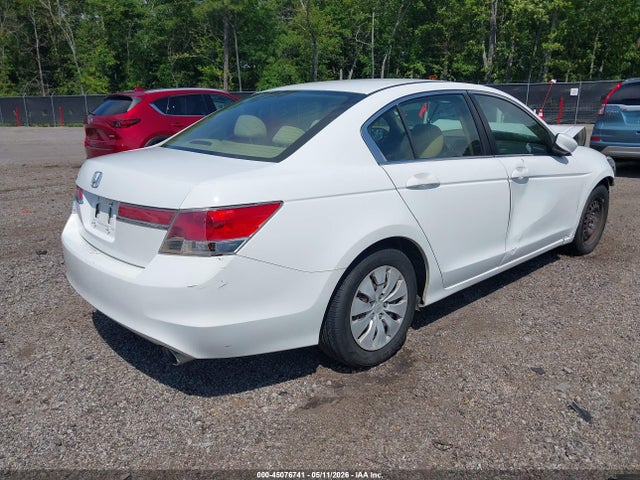 45076741 :رقم المزاد ، 1HGCP2F39BA142710 vin ، 2011 Honda Accord 2.4 Lx مزاد بيع