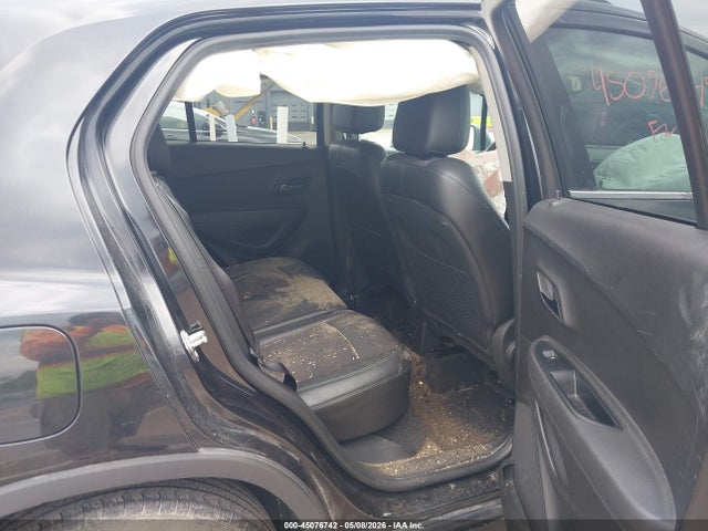 3GNCJLSB9FL227670 Chevrolet Trax Lt