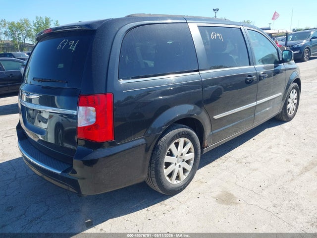 2011 Chrysler Town & Country Touring-l მანქანა იყიდება აუქციონზე, vin: 2A4RR8DG3BR610853, აუქციონის ნომერი: 45076791