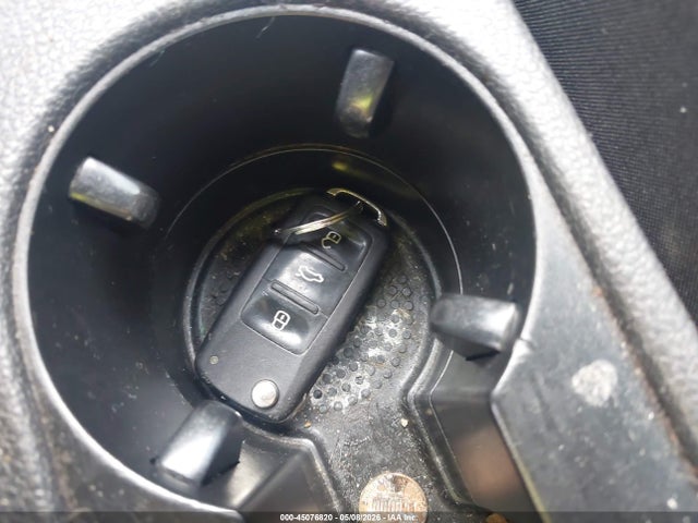 45076820 :رقم المزاد ، 3VWD07AJ6FM315986 vin ، 2015 Volkswagen Jetta 1.8t Se مزاد بيع