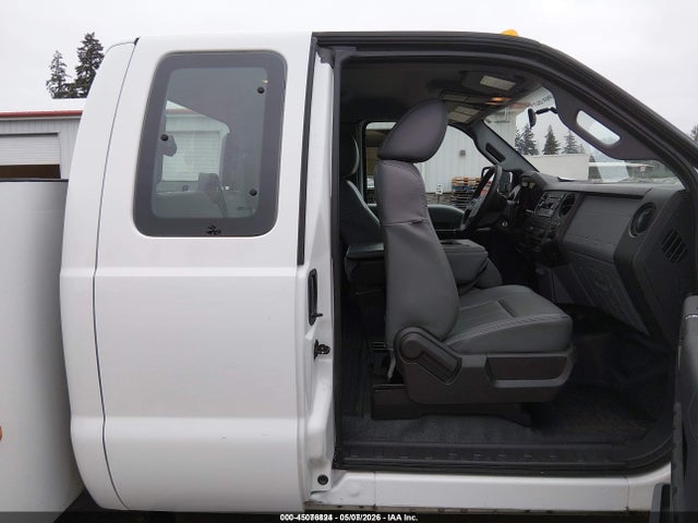 1FD8X3G62GEA60090 Ford F-350 Chassis Xl