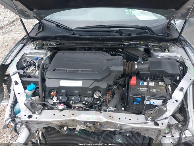 1HGCR3F99HA027912 Honda Accord Touring V6