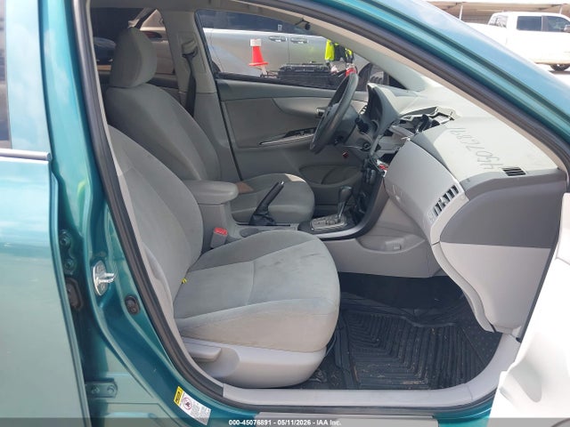 45076891 :رقم المزاد ، 2T1BU4EEXAC483271 vin ، 2010 Toyota Corolla Le مزاد بيع