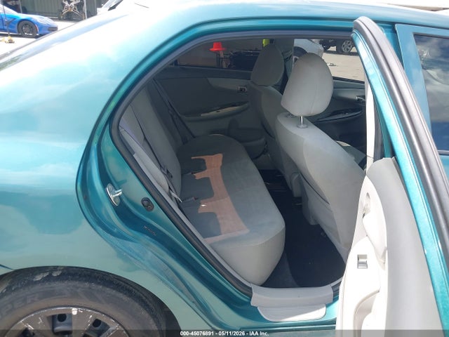 45076891 :رقم المزاد ، 2T1BU4EEXAC483271 vin ، 2010 Toyota Corolla Le مزاد بيع