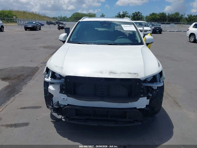 45076927 :رقم المزاد ، YV4L12UJ6S2582568 vin ، 2025 Volvo Xc40 B5 Core Bright Theme مزاد بيع