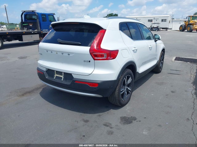 45076927 :رقم المزاد ، YV4L12UJ6S2582568 vin ، 2025 Volvo Xc40 B5 Core Bright Theme مزاد بيع