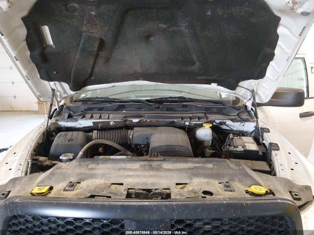 2021 Ram 1500 Classic Tradesman  4x4 6'4 Box მანქანა იყიდება აუქციონზე, vin: 1C6RR7FG1MS564526, აუქციონის ნომერი: 45076946