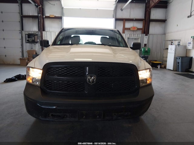 2021 Ram 1500 Classic Tradesman  4x4 6'4 Box მანქანა იყიდება აუქციონზე, vin: 1C6RR7FG1MS564526, აუქციონის ნომერი: 45076946