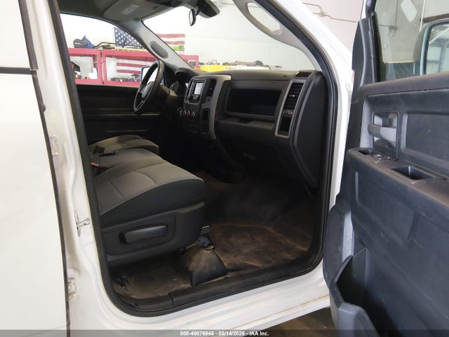 2021 Ram 1500 Classic Tradesman  4x4 6'4 Box მანქანა იყიდება აუქციონზე, vin: 1C6RR7FG1MS564526, აუქციონის ნომერი: 45076946