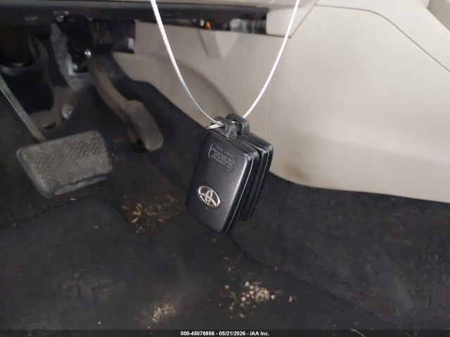 Продаж на аукціоні авто 2014 Toyota Prius V Two, vin: JTDZN3EU4E3334866, номер лоту: 45076956