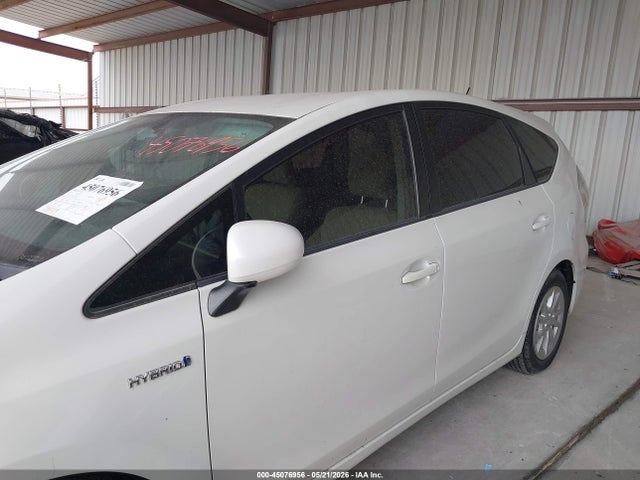 Продаж на аукціоні авто 2014 Toyota Prius V Two, vin: JTDZN3EU4E3334866, номер лоту: 45076956