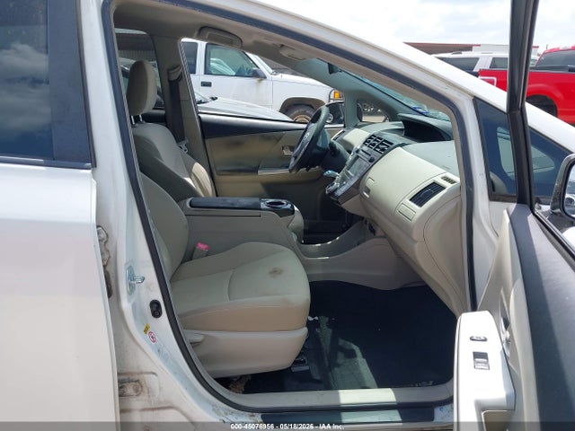 Продаж на аукціоні авто 2014 Toyota Prius V Two, vin: JTDZN3EU4E3334866, номер лоту: 45076956