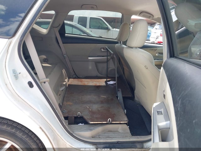 Продаж на аукціоні авто 2014 Toyota Prius V Two, vin: JTDZN3EU4E3334866, номер лоту: 45076956