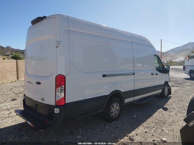 45076961 :رقم المزاد ، 1FTBW3XK6NKA28557 vin ، 2022 Ford E-transit-350 Cargo Van مزاد بيع