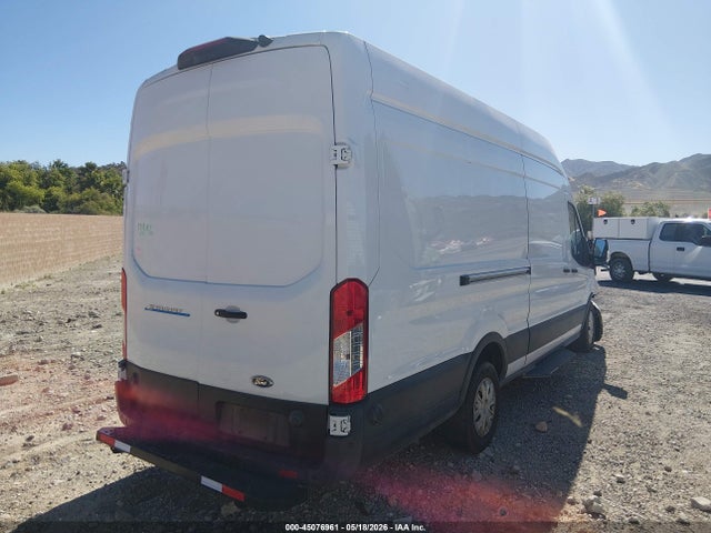 45076961 :رقم المزاد ، 1FTBW3XK6NKA28557 vin ، 2022 Ford E-transit-350 Cargo Van مزاد بيع