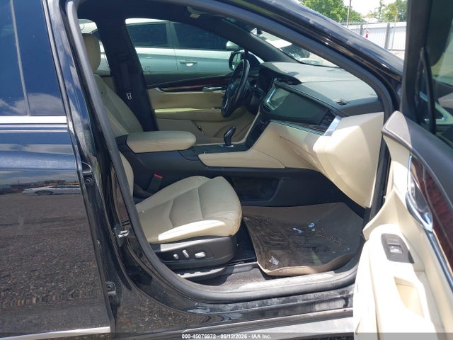 2017 Cadillac Xt5 Premium Luxury მანქანა იყიდება აუქციონზე, vin: 1GYKNCRS5HZ295923, აუქციონის ნომერი: 45076972