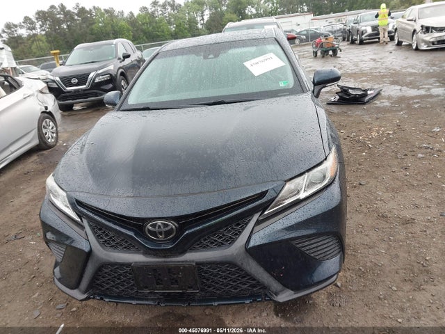 4T1B11HK9JU642885 Toyota CAMRY SE