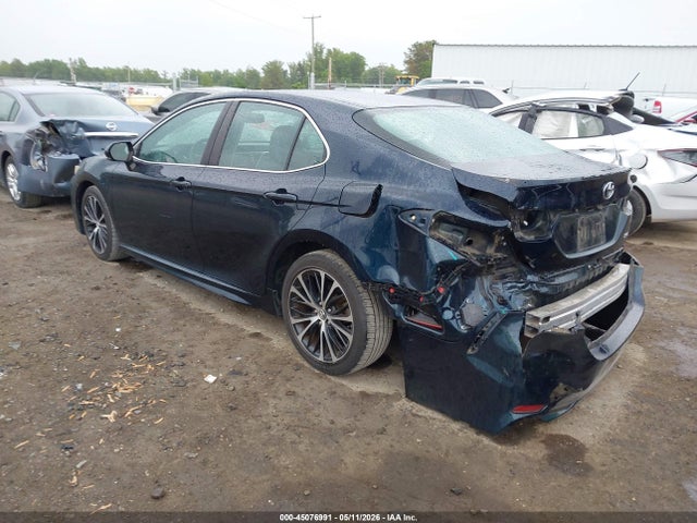 4T1B11HK9JU642885 Toyota CAMRY SE