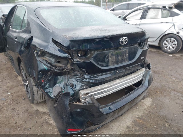 4T1B11HK9JU642885 Toyota CAMRY SE