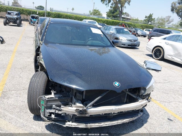 Продажа на аукционе авто 2018 Bmw 530e Iperformance, vin: WBAJA9C57JB252747, номер лота: 45077087