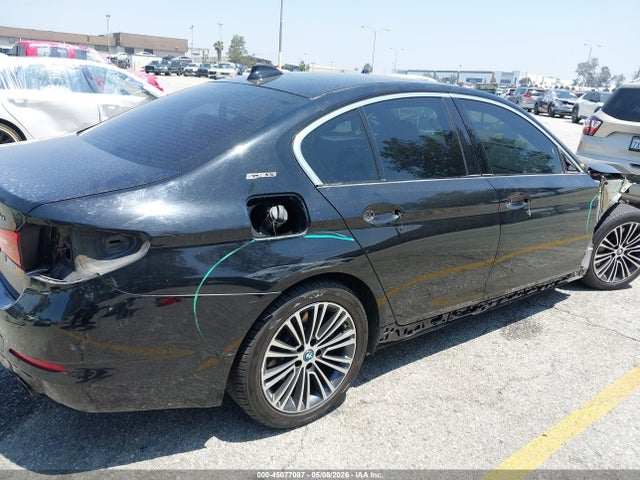 WBAJA9C57JB252747 BMW 530e Iperformance