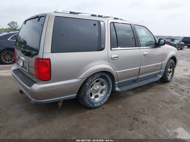 Продаж на аукціоні авто 2000 Lincoln Navigator, vin: 5LMFU28A0YLJ16745, номер лоту: 45077180