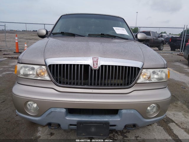 Продаж на аукціоні авто 2000 Lincoln Navigator, vin: 5LMFU28A0YLJ16745, номер лоту: 45077180