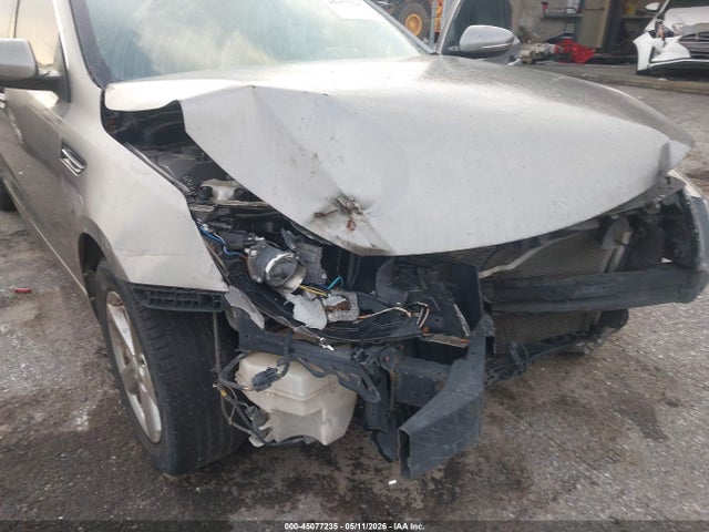 Продажа на аукционе авто 2015 Kia Optima Lx, vin: 5XXGM4A79FG466748, номер лота: 45077235
