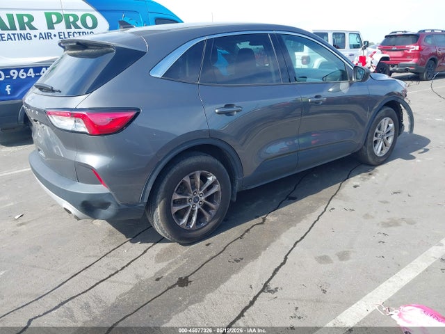 Продажа на аукционе авто 2022 Ford Escape Se, vin: 1FMCU0G69NUB87021, номер лота: 45077326
