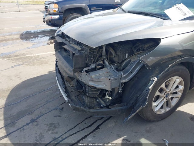 Продажа на аукционе авто 2022 Ford Escape Se, vin: 1FMCU0G69NUB87021, номер лота: 45077326