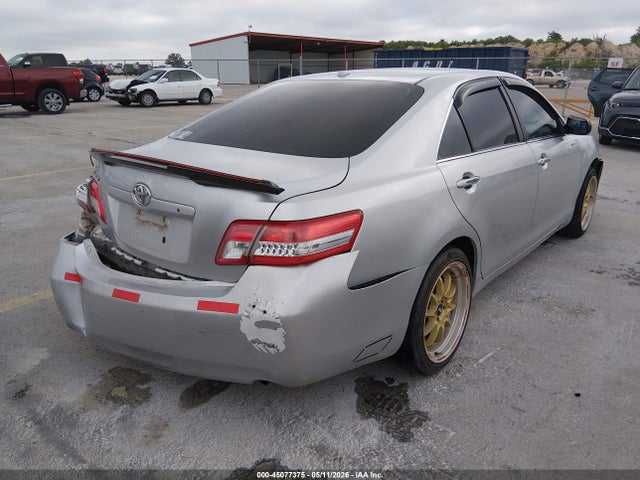 45077375 :رقم المزاد ، 4T4BF3EKXAR043419 vin ، 2010 Toyota Camry مزاد بيع