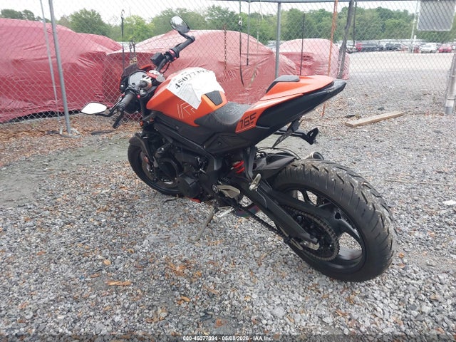 45077394 :رقم المزاد ، SMTA604S5STCH4584 vin ، 2025 Triumph Motorcycle Street Triple 765 R مزاد بيع