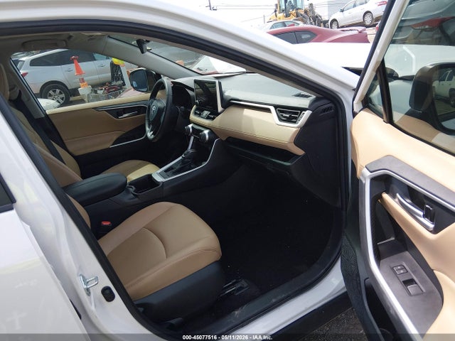 2025 Toyota Rav4 Xle Premium მანქანა იყიდება აუქციონზე, vin: 2T3A1RFV2SW499892, აუქციონის ნომერი: 45077516