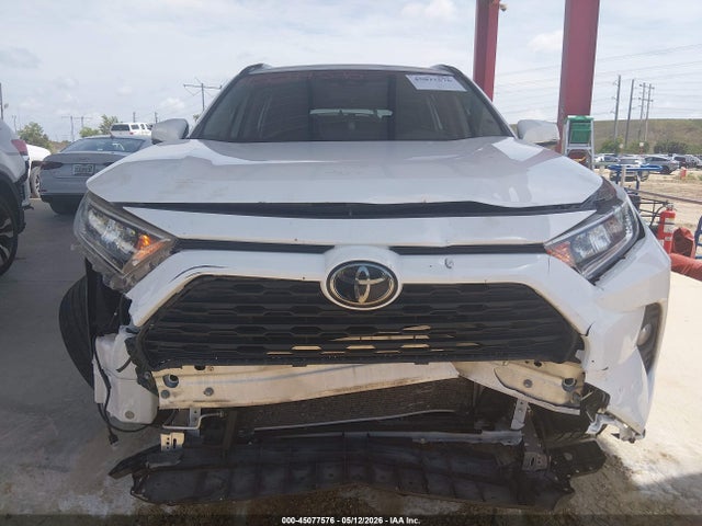 Продажа на аукционе авто 2020 Toyota Rav4 Xle Premium, vin: JTMC1RFV7LD054605, номер лота: 45077576