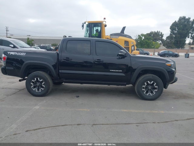 3TMCZ5AN9NM460451 Toyota Tacoma Trd Off Road