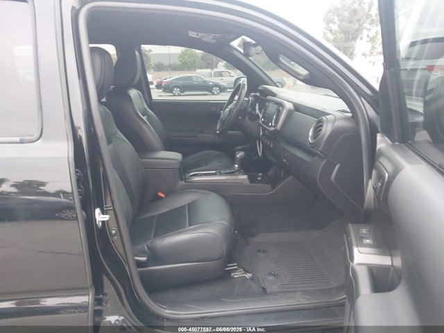 3TMCZ5AN9NM460451 Toyota Tacoma Trd Off Road
