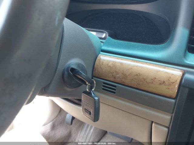Aukcja sprzedaży 2001 Lincoln Continental, vin: 1LNHM97V01Y644335, numer aukcji: 45077601