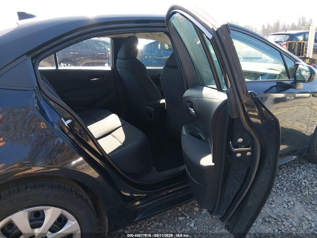 5YFEPMAE6MP205028 Toyota COROLLA LE