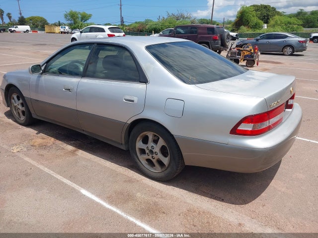 Auction sale of the 2001 Lexus Es 300, vin: JT8BF28G410331099, lot number: 45077617
