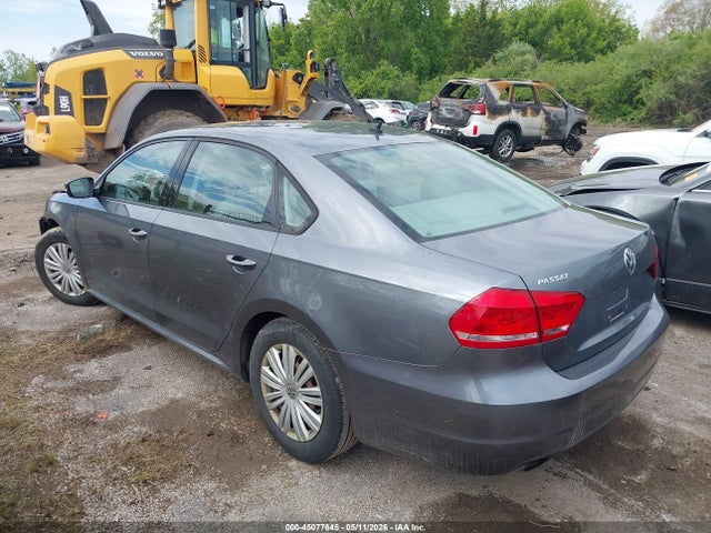 Aukcja sprzedaży 2014 Volkswagen Passat 1.8t S, vin: 1VWAT7A3XEC063655, numer aukcji: 45077645
