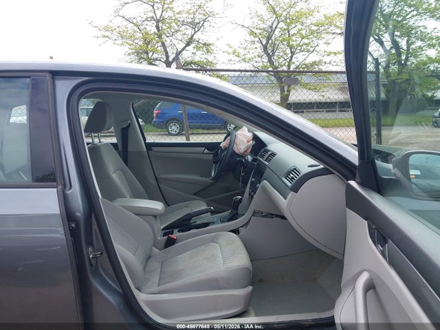 Aukcja sprzedaży 2014 Volkswagen Passat 1.8t S, vin: 1VWAT7A3XEC063655, numer aukcji: 45077645