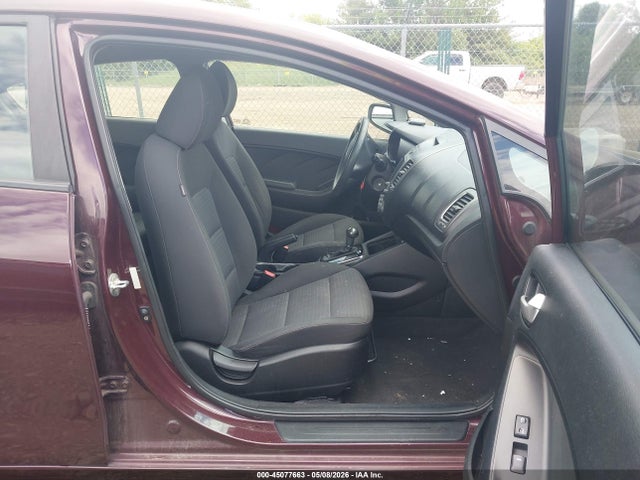 Продажа на аукционе авто 2018 Kia Forte Lx, vin: 3KPFL4A79JE250799, номер лота: 45077663
