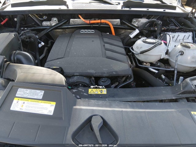 45077670 :رقم المزاد ، WA1E2AFY6L2075422 vin ، 2020 Audi Q5 Premium Plus 55 Tfsi E Quattro S Tronic مزاد بيع