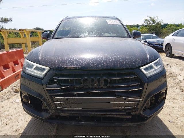 45077670 :رقم المزاد ، WA1E2AFY6L2075422 vin ، 2020 Audi Q5 Premium Plus 55 Tfsi E Quattro S Tronic مزاد بيع