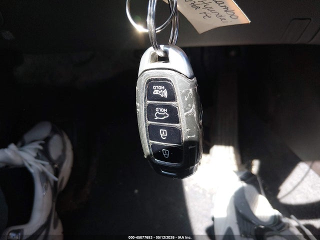 45077683 :رقم المزاد ، 5NMS3CAD1KH049617 vin ، 2019 Hyundai Santa Fe Sel مزاد بيع