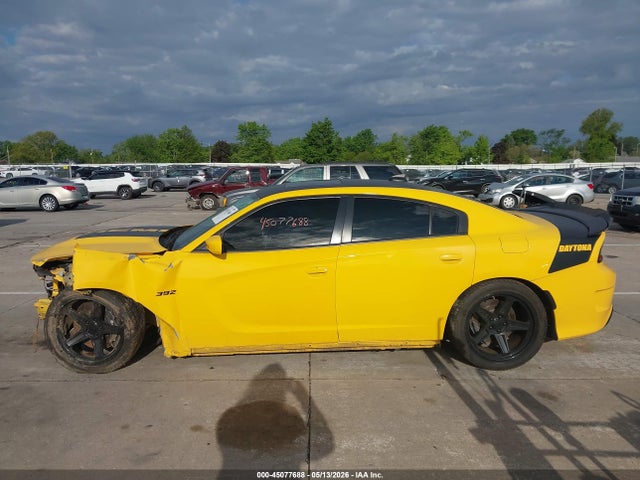 2C3CDXGJ5HH532493 Dodge Charger Daytona 392 Rwd