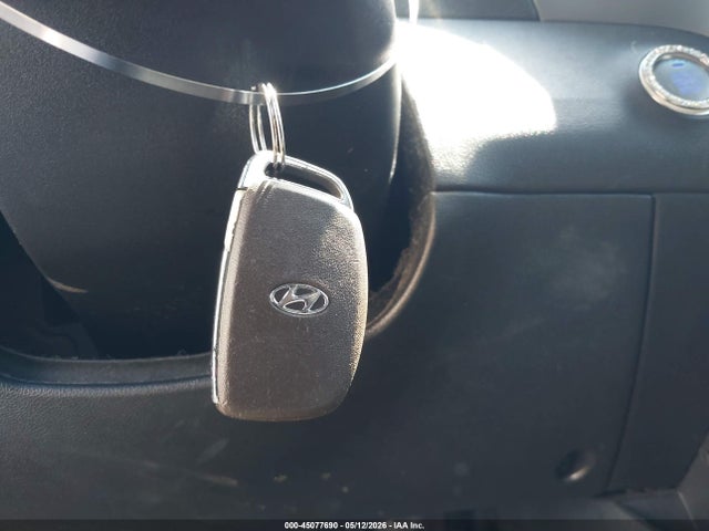 Продажа на аукционе авто 2016 Hyundai Elantra Value Edition, vin: 5NPDH4AE9GH671997, номер лота: 45077690
