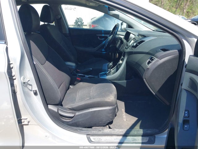 Продажа на аукционе авто 2016 Hyundai Elantra Value Edition, vin: 5NPDH4AE9GH671997, номер лота: 45077690